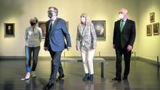 Los participantes en el foro social, momentos antes de iniciar el debate, en el Museo Goya de Zaragoza.