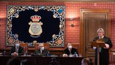 El magistrado Juan Carlos Zapata, ayer, durante la lectura de su discurso de ingreso en la Academia Aragonesa de Jurisprudencia.