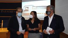 Pedro Navarro, Cristina Palacín y Mariano Pemán, en la presentación de los folletos