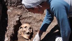 Excavación arqueológica del yacimiento del Hospital de Santa Cristina en Aísa.