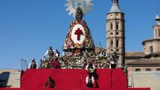 Manto de flores de la Virgen del Pilar en Zaragoza.