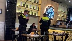 Antonio Miguel Grimal Marco, al ser detenido este domingo en el restaurante Goiko Grill de la calle San Miguel de Zaragoza por negarse a pagar