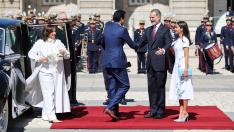Los Reyes Felipe y Letizia reciben al emir de Catar, Tamim Bin Hamad Al Thani, y a la jaquesa, Jawaher Bint Hamad Bin Suhaim Thani,  en el Palacio Real