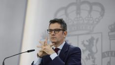El ministro Bolaños, este martes en la rueda de prensa posterior al Consejo de Ministros.