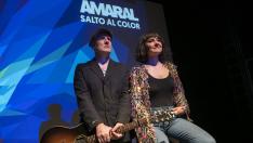 Juan Aguirre y Eva Amaral, en la presentación de su último disco.