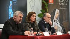 El arzobispo Carlos Escribano, la vicealcaldesa Sara Fernández e Ignacio García Aguaviva