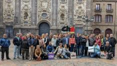 La presentación de la lista autonómica de CHA por Zaragoza en la plaza del Justicia
