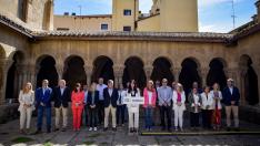 Componentes de la lista del PP al Ayuntamiento de Huesca y candidatos a Cortes en el claustro de San Pedro el Viejo.