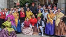 Los oscenses Toño Julve y Susana Raya estuvieron con sus alumnos de la Casa de Aragón en Madrid.