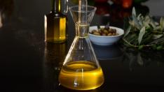El ácido oleico es muy abundante en el aceite de oliva.