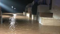 Imagen las casas con las calles inundadas.