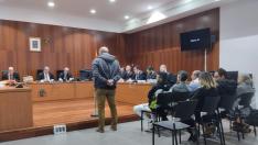 Los acusados, ayer, durante el juicio celebrado en la Audiencia de Zaragoza.