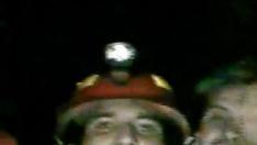 Los mineros chilenos bromean en un nuevo vídeo