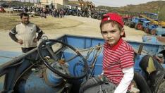 La fiesta de los tractores Ebro reune  en Piracés a más de 500 aficionados