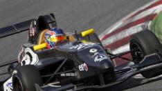 Korjus se convierte en el piloto más joven en ganar una carrera
