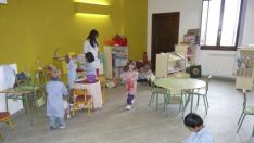 Una grieta en el colegio de Berdún obliga a desalojar a los 9 niños de infantil