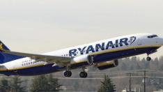 Ryanair relizará pruebas en España en abril para contratar nuevos tripulantes de cabina