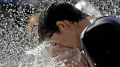 Beber suficiente agua a lo largo del día es fundamental