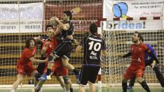 El BM Aragón se impone al equipo oscense_13