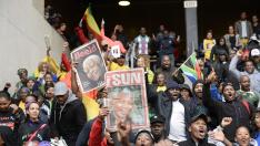Miles de sudáficanos rinden homenaje a Madiba