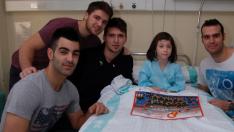 Visita del Balonmano Aragón al Hospital Clínico 'Lozano Blesa'