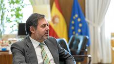 El secretario de Estado se muestra partidario de limpiar el tramo medio del río Ebro