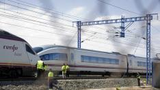 Un AVE a su paso por Calatayud.