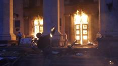 38 muertos tras el incendio de un edificio durante los choques en Odessa