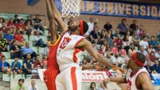 Elonu, durante el partido en Murcia