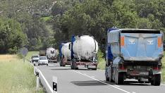Más de 500 camiones circulan cada día por el tramo más peligroso de la carretera N-230