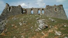 Fotografía de archivo del castillo de San Leonardo de Yagüe