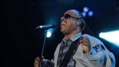 Chris Martin, Ed Sheeran, Willie Nelson y Usher homenajearán en un concierto a Stevie Wonder
