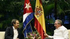 Sánchez ve "perfecto" que Zapatero se reuniera con Castro
