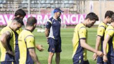 Los jugadores del Real Zaragoza y Popovic, en la Ciudad Deportiva
