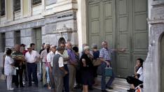 Grecia entra en la primera prórroga del corralito con los bancos al borde del colapso