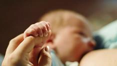 La lactancia materna, según los expertos, ha demostrado actuar "contra el dolor".