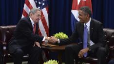Castro vincula más avances a fin de embargo y Obama pide más reformas en Cuba