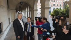El expresidente de la Diputación de Teruel, el socialista Antonio Arrufat, dimitió el pasado día 10 como delegado territorial de la DGA en Teruel tras haber declarado como imputado ante el juez el día anterior.