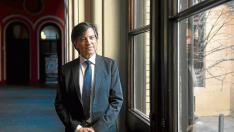 El bioquímico serrablés Carlos López-Otín, el jueves en el Paraninfo, donde fue investido doctor honoris causa por la Univeridad.