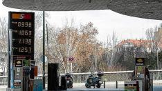 Los precios del carburante en la estación de servicio del paseo de la Mina que se cobraron ayer.