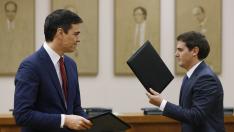 SÁNCHEZ Y RIVERA FIRMAN ACUERDO DE INVESTIDURA Y LEGISLATURA