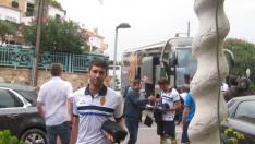 Imagen de la concentración del Real Zaragoza el año pasado en San Feliu de Guíxols en la antesala del partido de Palamós ante el Llagostera. Borja Bastón -y detrás Eldin Hadzic- llegan al Hotel Edén Roc, en plena Costa Brava.