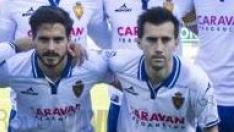 Javi Ros y Lanzarote, junto en una formación del once inicial antes de un partido del Real Zaragoza.