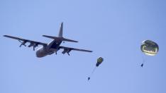 La Brigada Paracaidista ensaya en Zaragoza ejercicios de evacuación de civiles