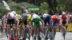 El pelotón ciclista tomará hoy otra vez las carreteras de Francia.