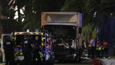 Imágenes del camión que ha provocado la tragedia en Niza.