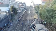 Un tren de pasajeros descarrila en Pontevedra