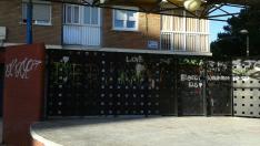 'Grafitis', una iniciativa de los vecinos de La Jota para combatir las pintadas