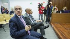 Los tres acusados Tomás García Montes, Javier Alfaro y Ramón Marrero, ayer, durante la tercera y última sesión del juicio.