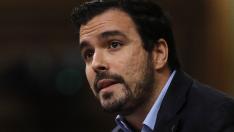 Garzón pregunta al PSOE si también dejaría pasar a Donald Trump o a Al Capone con "excusas"